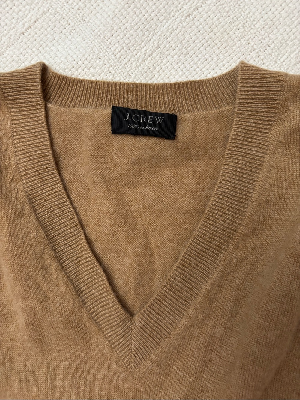 J.CREW 100% Cashmere V-Neck Sweater Tan Camel Brown Oversized Fits Medium - Picture 7 of 11